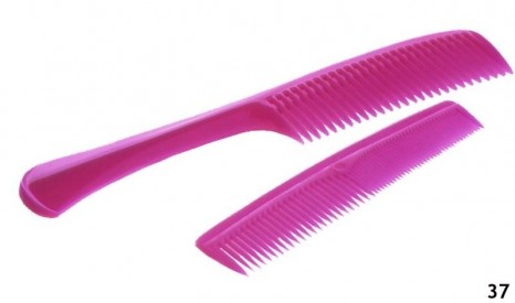 JUEGO 2 PEINES 14 Y 22 CM...